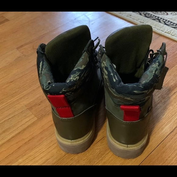 🎉HP🎉Timberland Boots - Picture 4 of 5